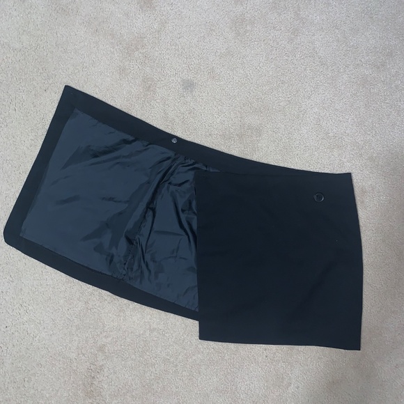 H&M Wrap-front mini Skirt black - Picture 4 of 7
